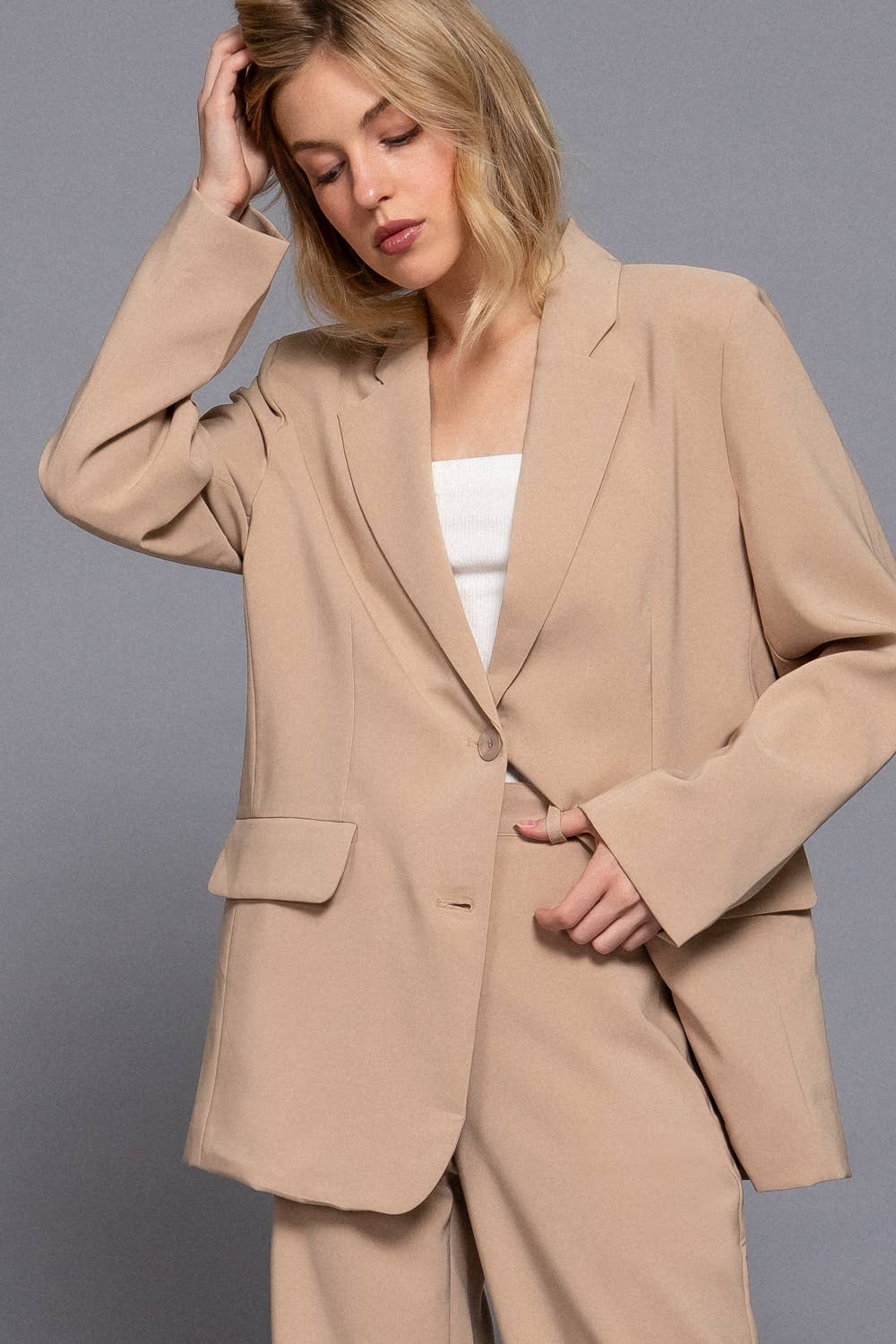 Long Sleeve Notched Collar with Front Button Closure Blazer