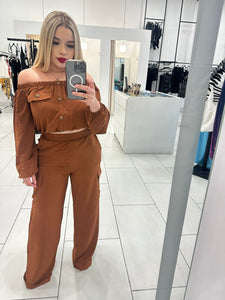 Aki 2 piece set