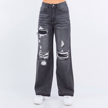 Load image into Gallery viewer, WIDE LEG RELEASED HEM JEANS
