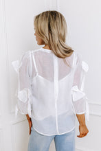 Load image into Gallery viewer, Bow White Top
