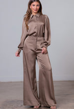 Load image into Gallery viewer, Darleth
